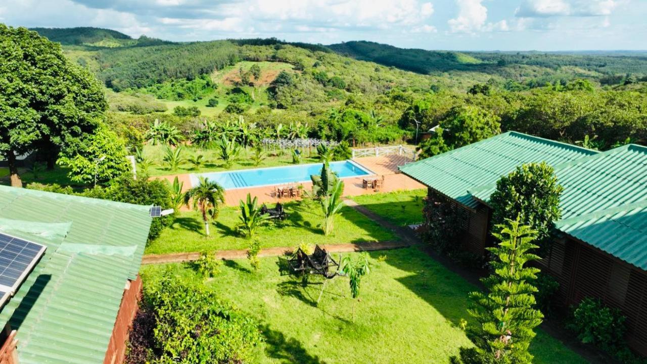 Ratanakiri Paradise Hotel & Restaurant Banlung Exterior foto